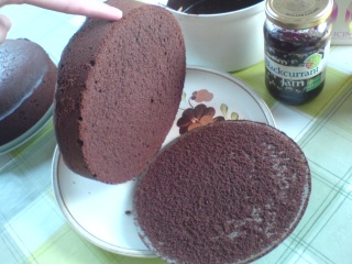 Cake tins