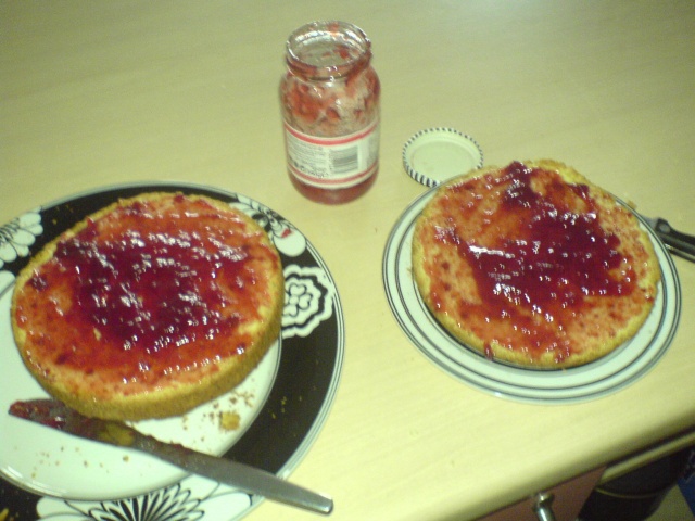Jam filling