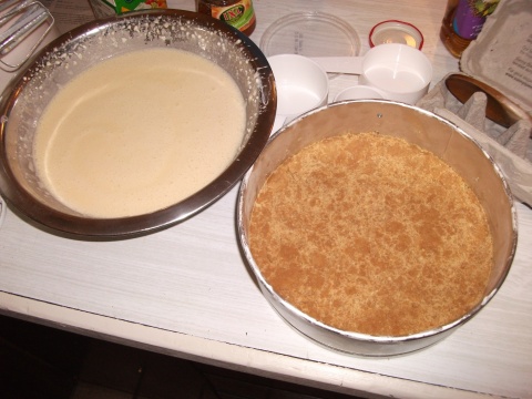 Mixing-bowl-biscuit-tin