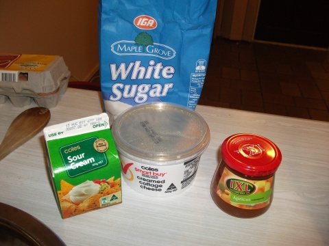 Sour-cream-cottage-cheese-and-jam
