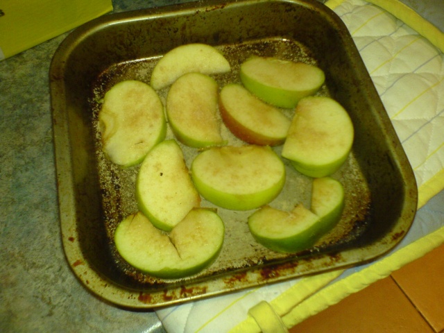 Spare apple slices