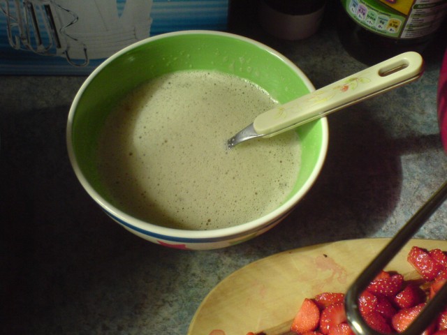 Sugar mixed with egg